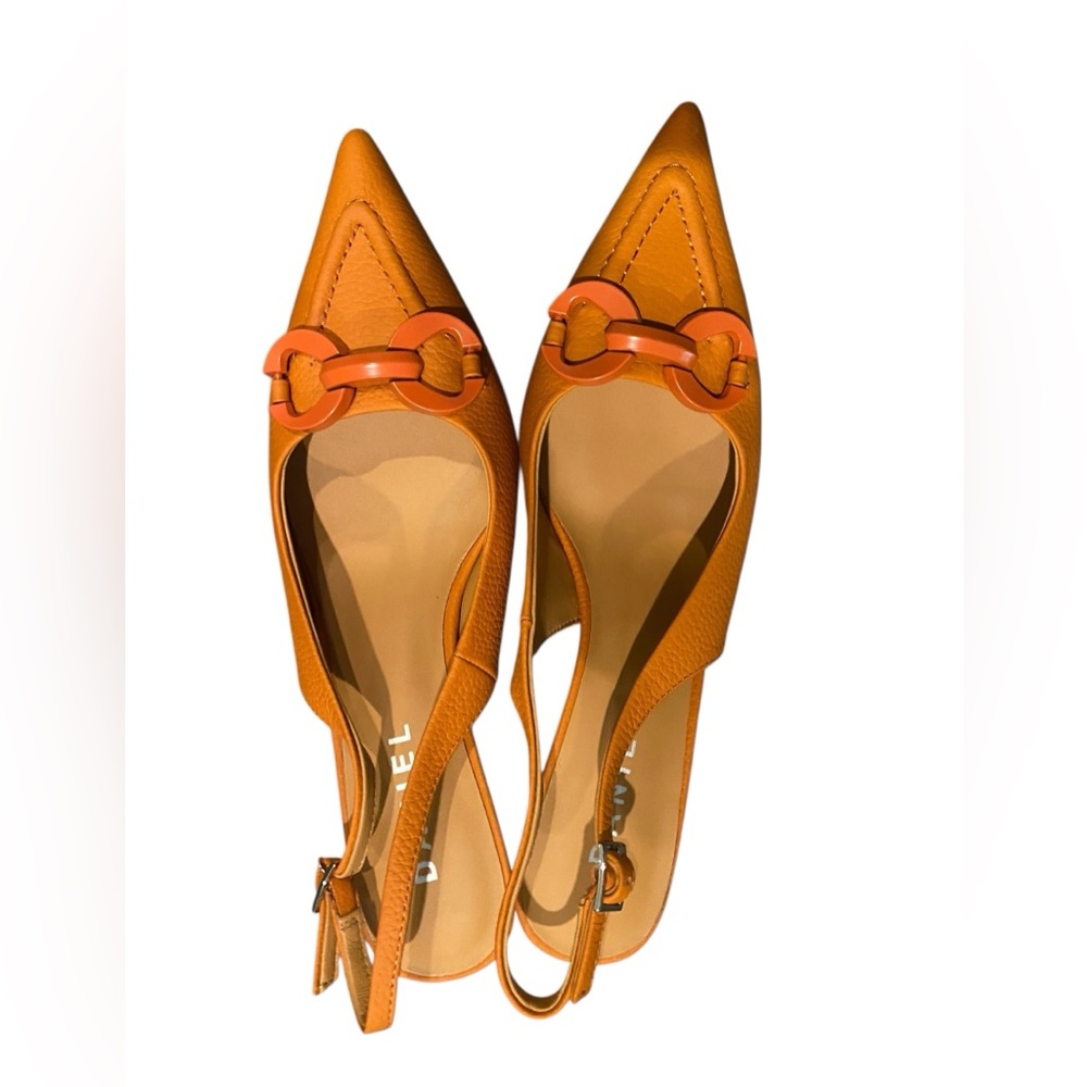 Daniel footwear Leather point toe slingback kitten heels. Epsom orange. Sz 38